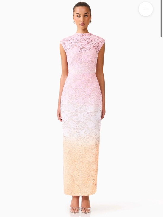 Elliatt Dresses & Skirts - Elliatt Lumira Sequin Lace Gown in Pink Ombre